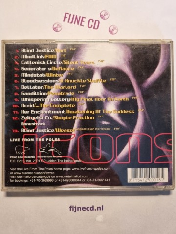 Back cd icons  the best of killer whale and polar bear   8715412000181