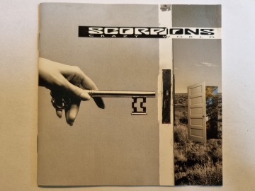 Front cd scorpions   crazy world   0042284690829
