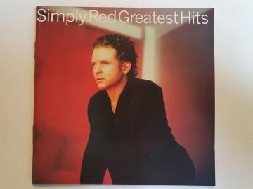 Front cd simply red   greatest hits   0706301657522jpg