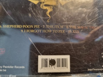 Gaatje in barcode cd fungus inc   rott  roll   5425008720500