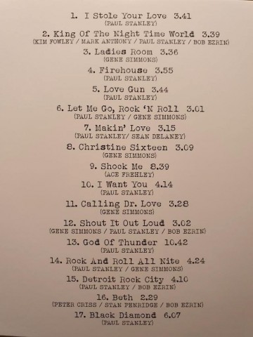 Tracks info cd kiss   off the soundboard live in des moines 1977 german version   0602448142788